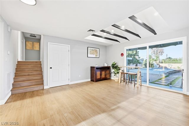 845 Kenny Way, Las Vegas, NV 89107