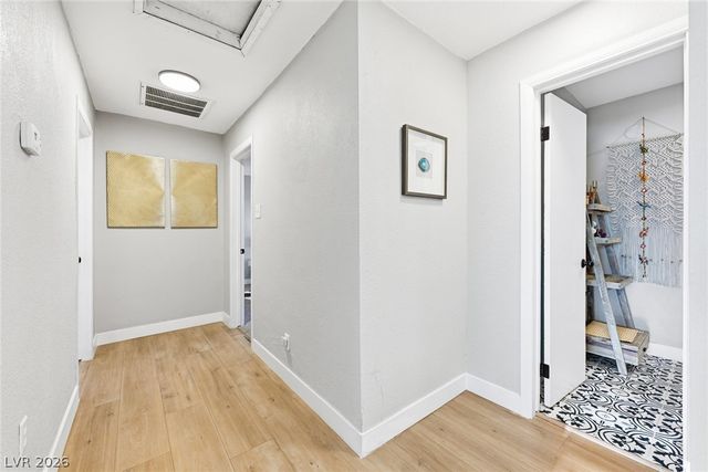 845 Kenny Way, Las Vegas, NV 89107