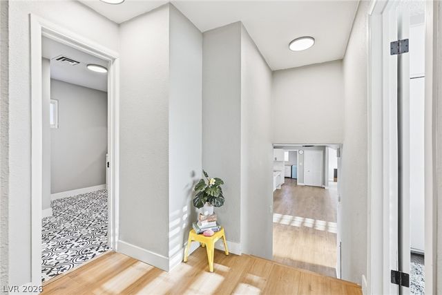 845 Kenny Way, Las Vegas, NV 89107