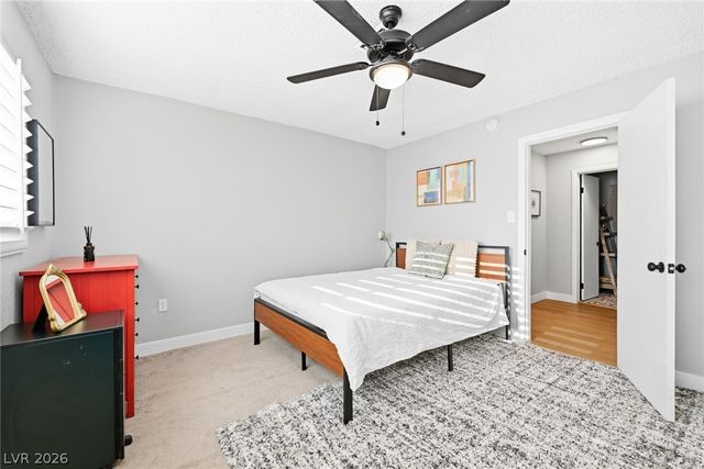 845 Kenny Way, Las Vegas, NV 89107