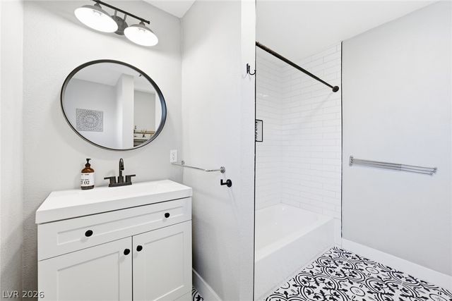 845 Kenny Way, Las Vegas, NV 89107