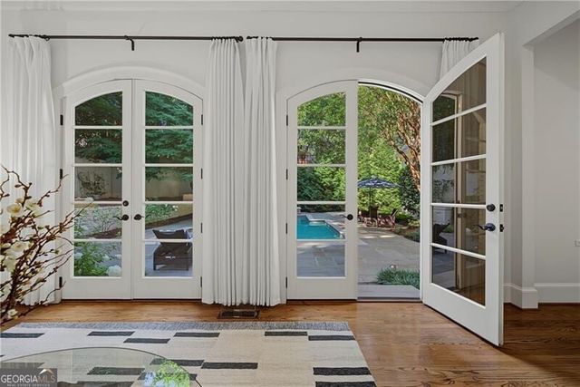 82 Blackland Road NW, Atlanta, GA 30342