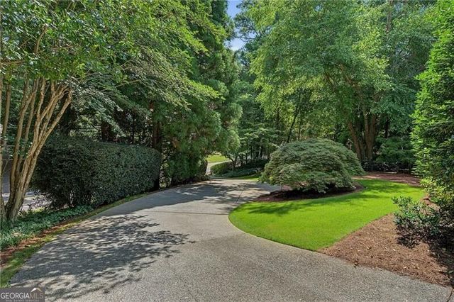 82 Blackland Road NW, Atlanta, GA 30342