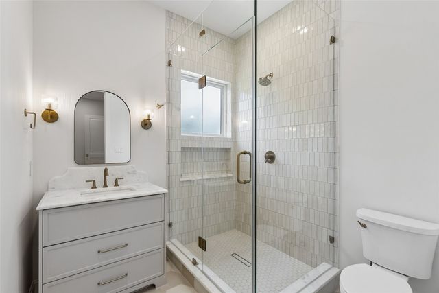 6729 Ravendale Lane, Dallas, TX 75214