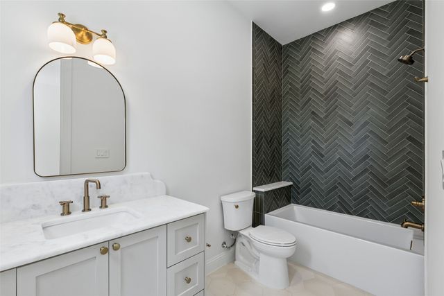 6729 Ravendale Lane, Dallas, TX 75214