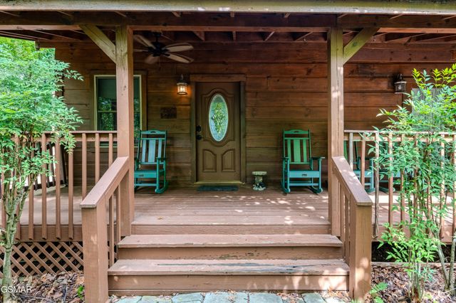 3639 Moonshine Way, Gatlinburg, TN 37738