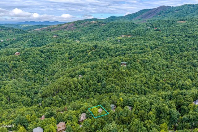 3639 Moonshine Way, Gatlinburg, TN 37738