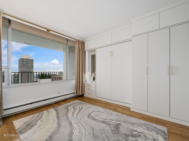 1000 N LAKE SHORE Plaza 39C, Chicago, IL 60611