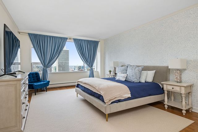 1000 N LAKE SHORE Plaza 39C, Chicago, IL 60611