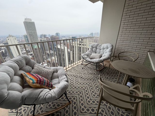 1000 N LAKE SHORE Plaza 39C, Chicago, IL 60611