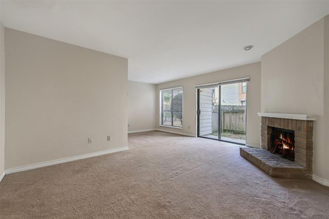 3220 69th Street J1, Galveston, TX 77551