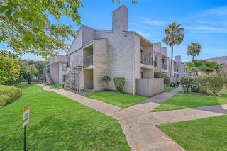 3220 69th Street J1, Galveston, TX 77551