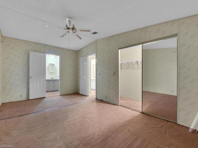 9855 Sugarmill Springs DR, Fort Myers, FL 33905