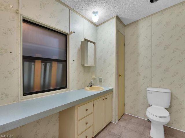 9855 Sugarmill Springs DR, Fort Myers, FL 33905