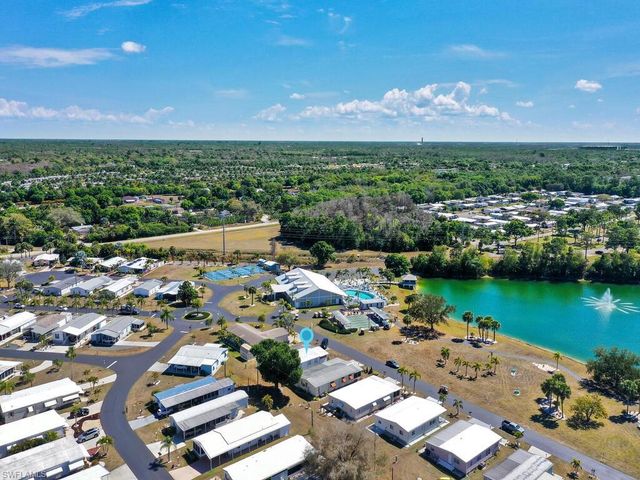 9855 Sugarmill Springs DR, Fort Myers, FL 33905