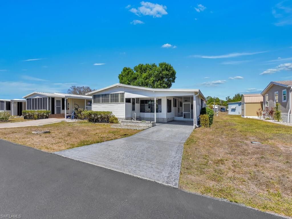 9855 Sugarmill Springs DR, Fort Myers, FL 33905