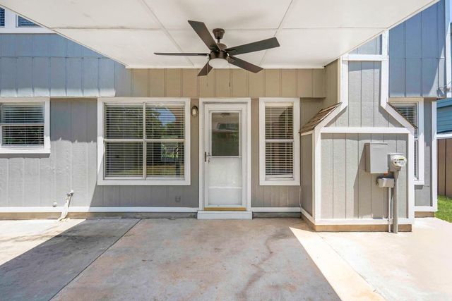800 Smoke Signal PASS, Pflugerville, TX 78660
