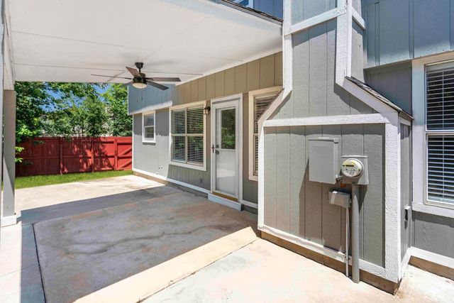 800 Smoke Signal PASS, Pflugerville, TX 78660