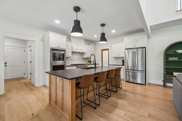 6949 Sawyer Road, Signal Mountain, TN 37377
