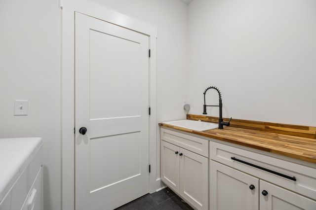 6949 Sawyer Road, Signal Mountain, TN 37377