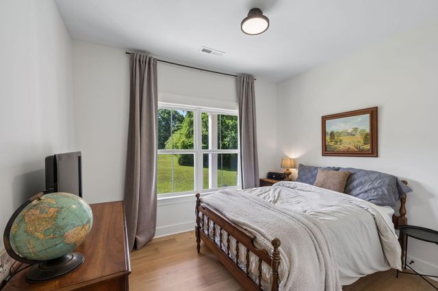 6949 Sawyer Road, Signal Mountain, TN 37377
