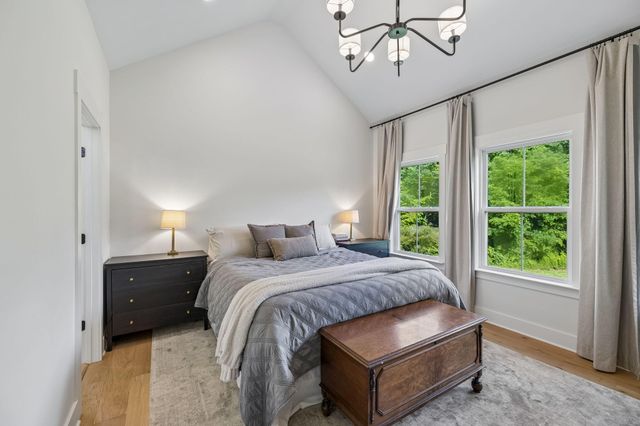 6949 Sawyer Road, Signal Mountain, TN 37377