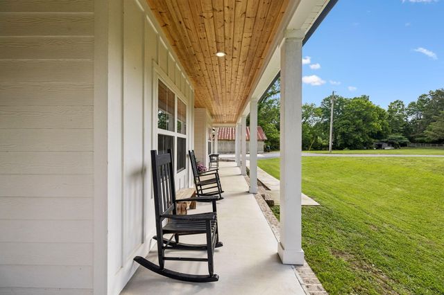 6949 Sawyer Road, Signal Mountain, TN 37377