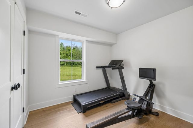 6949 Sawyer Road, Signal Mountain, TN 37377