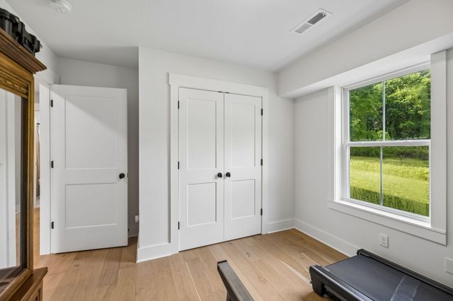 6949 Sawyer Road, Signal Mountain, TN 37377