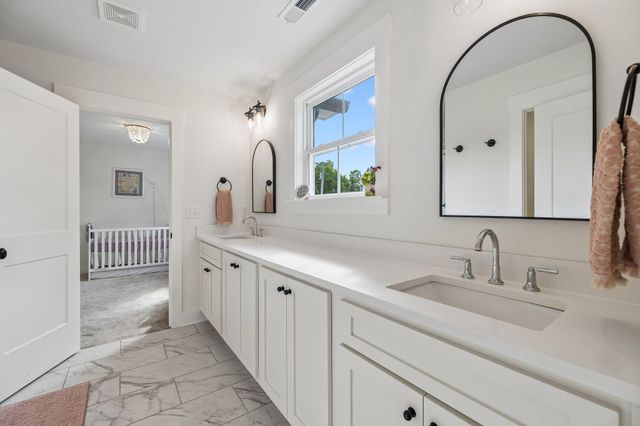 6949 Sawyer Road, Signal Mountain, TN 37377