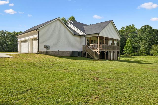 6949 Sawyer Road, Signal Mountain, TN 37377