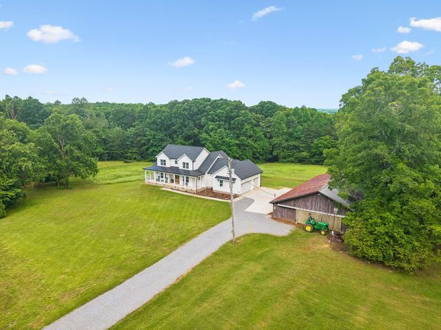 6949 Sawyer Road, Signal Mountain, TN 37377