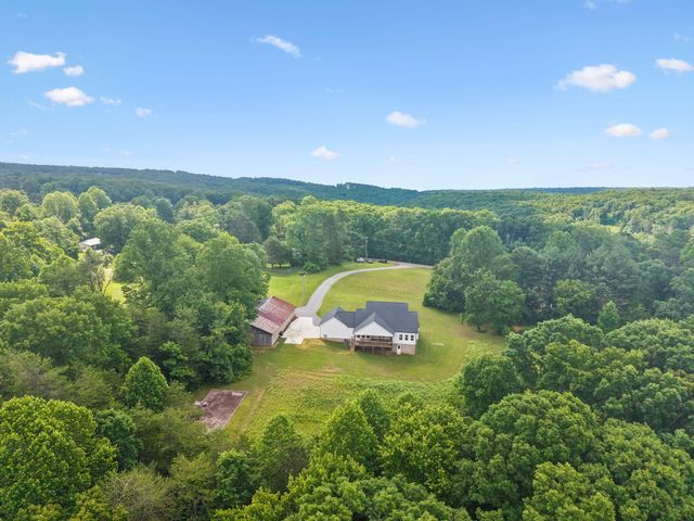 6949 Sawyer Road, Signal Mountain, TN 37377