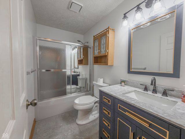 93 Gettysburg Drive, Coatesville, IN 46121