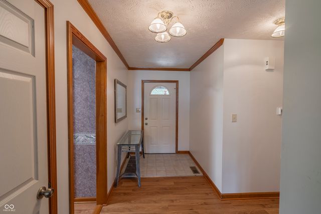 93 Gettysburg Drive, Coatesville, IN 46121