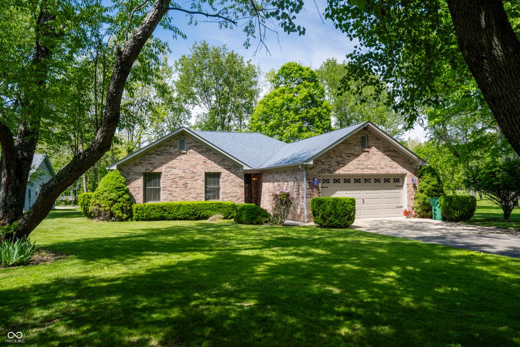 93 Gettysburg Drive, Coatesville, IN 46121