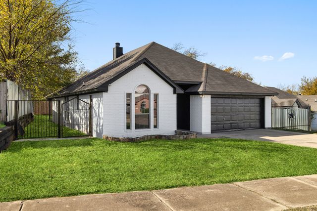 309 Dupont Circle, Fort Worth, TX 76134