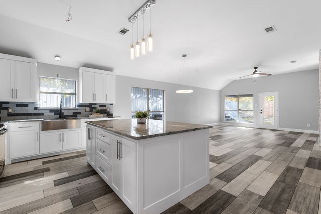 309 Dupont Circle, Fort Worth, TX 76134