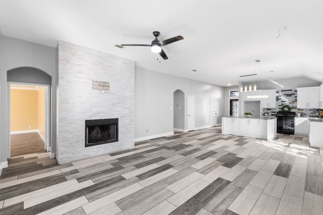 309 Dupont Circle, Fort Worth, TX 76134