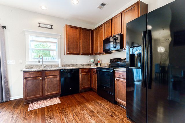 9227 Southern Oak Lane, Ladson, SC 29456