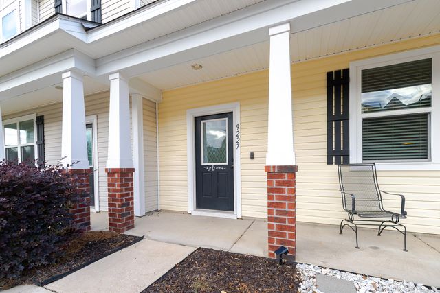 9227 Southern Oak Lane, Ladson, SC 29456