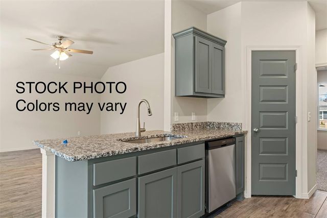 1905 Lone Cove Avenue, Yukon, OK 73099