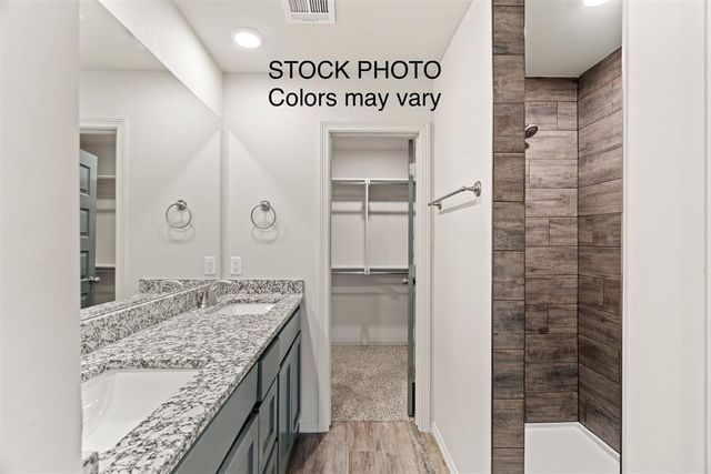 1905 Lone Cove Avenue, Yukon, OK 73099