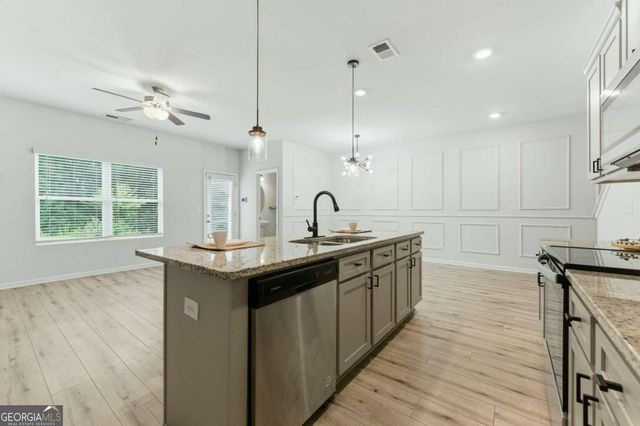 7492 Knoll Hollow Road, Lithonia, GA 30058