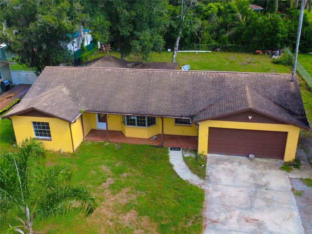 8906 E LANWAY DRIVE, Tampa, FL 33637