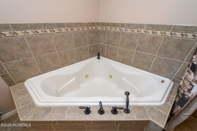 387 Suburban Drive, Toms River, NJ 08753