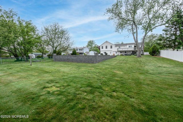 387 Suburban Drive, Toms River, NJ 08753