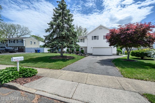 387 Suburban Drive, Toms River, NJ 08753