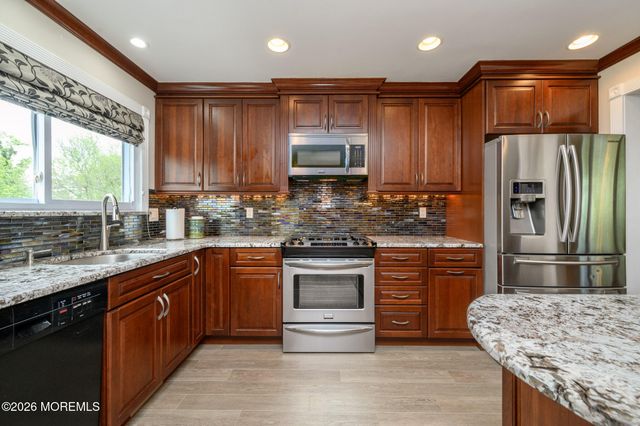 387 Suburban Drive, Toms River, NJ 08753