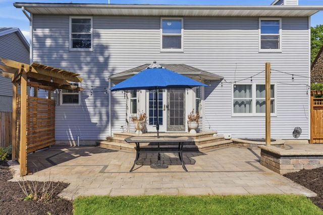 317 Vincent Place, Elgin, IL 60123